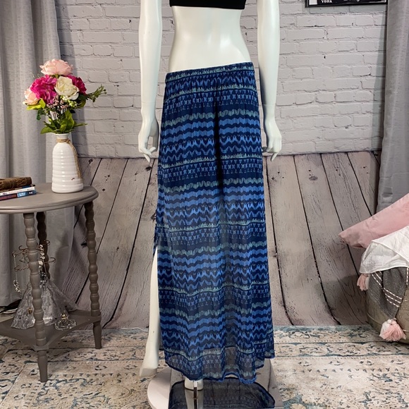 HOLLISTER Blues MAXI Skirt Size: Medium - Picture 4 of 17